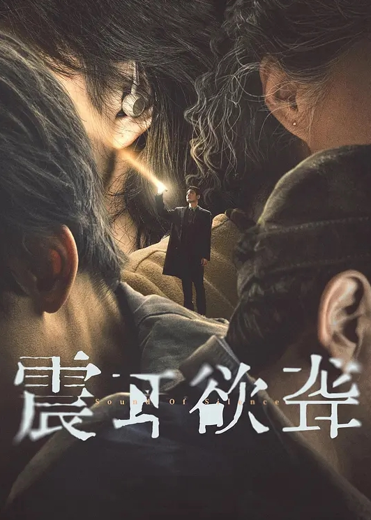 气质眼镜娘女大生与同校男友的私拍被流出了 - 明星那些事